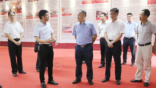 自治區(qū)商務廳副廳長梁藝光一行蒞臨百裕參觀調(diào)研
